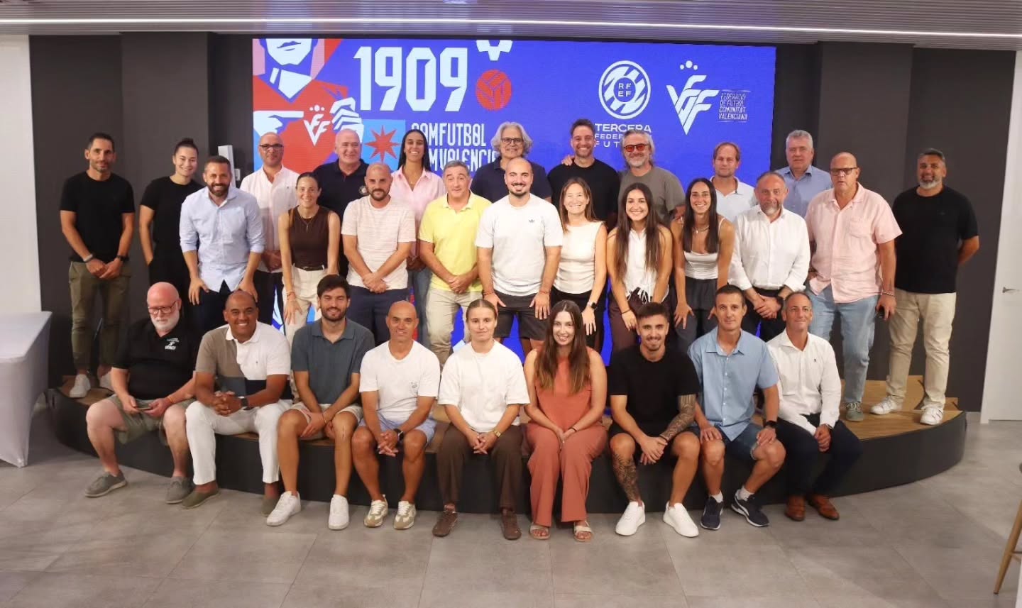 Reunión informativa de la FFCV con los clubes de Tercera Federación FUTFEM de cara a la nueva temporada